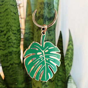 Monstera leaf keychain