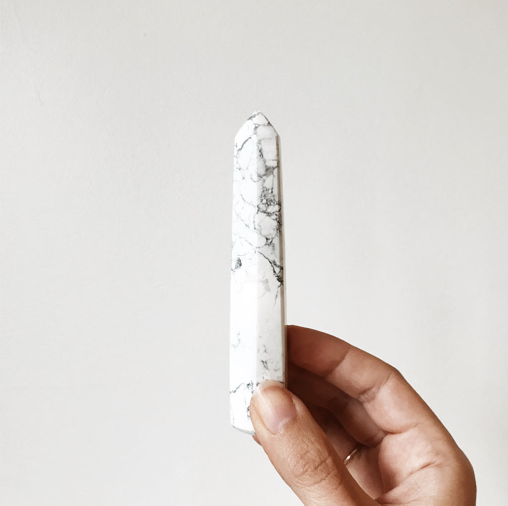 Howlite tower