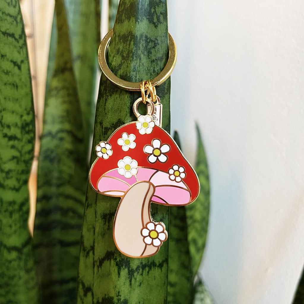 Daisy Mushroom keychain
